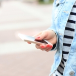 iPhoneのキーボードに表示される音声入力ボタンを非表示にする方法