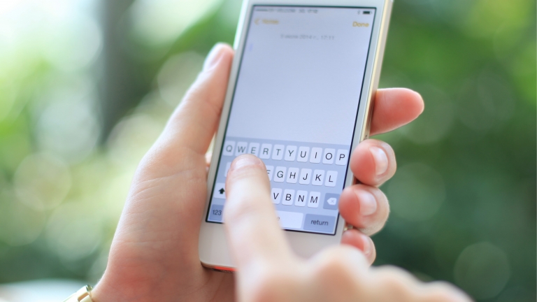 iPhoneでウェブ上の画像をコメント付きで保存する方法