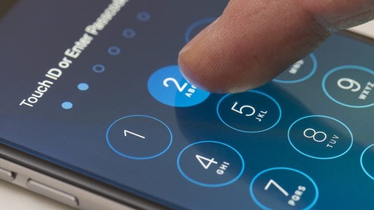 6桁になったiPhoneのパスコードを4桁に戻す方法