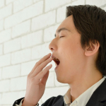 勉強や仕事中の睡魔・眠気を解消するのに効果的な方法