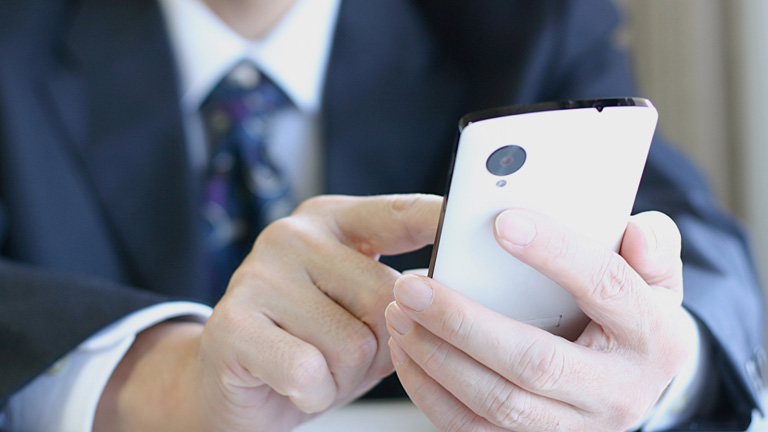 スマホがないと落ち着かない、スマホ依存症を解消する方法・コツ